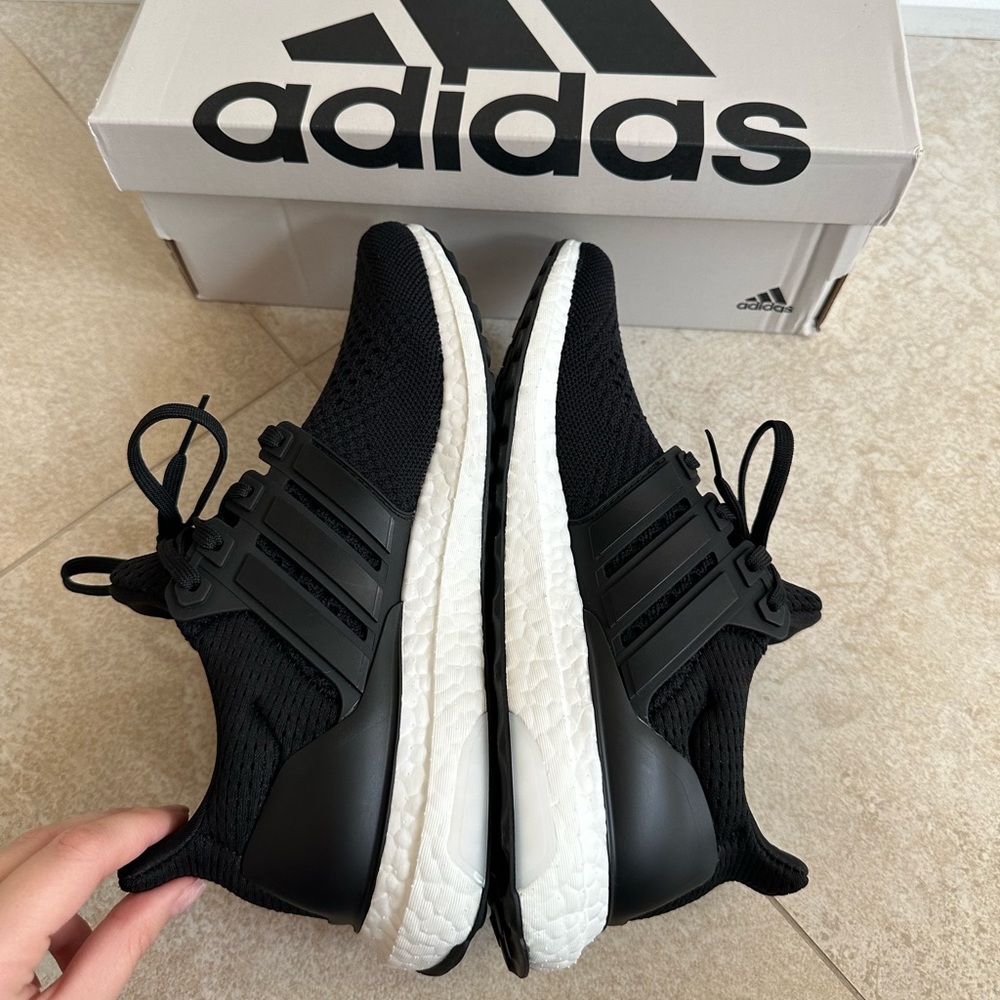 Adidas Ultraboost 5.0 DNA - Picture 6 of 7
